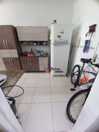Imagem Apartamento com 2 dormitórios à venda, 79 m² por R$ 280.000 - Catiapoã - São Vicente/SP