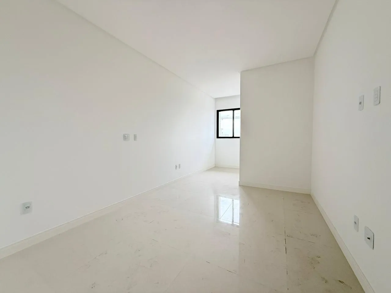 Imagem Apartamento com vista para o mar à venda com 200m2 por R$ 3.800.000,00