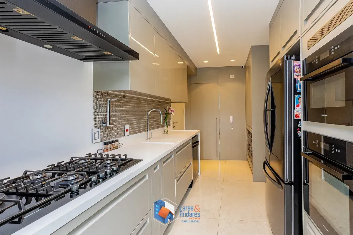 Imagem Apartamento garden para venda em Vila Olímpia com 3 quartos, sendo 3 suítes, 220m²