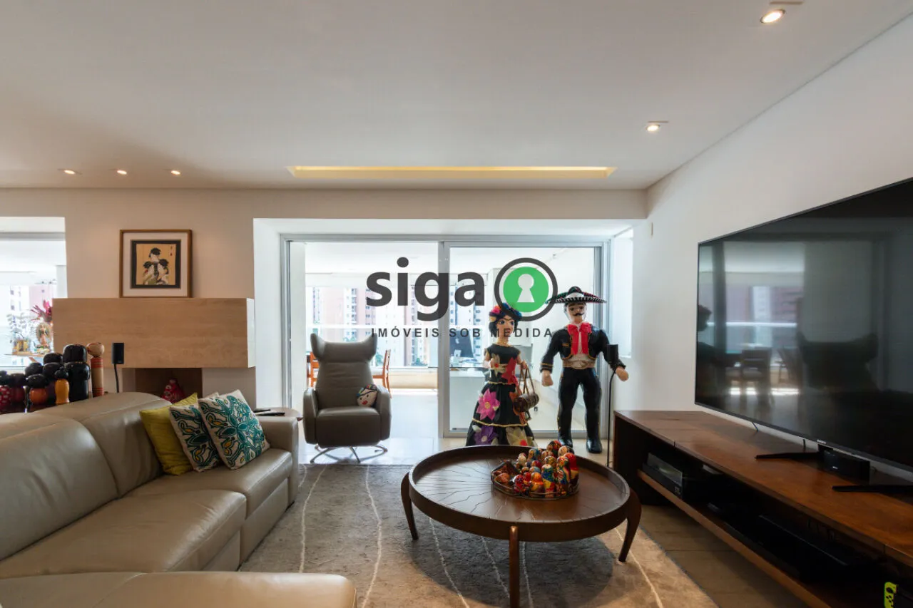 Imagem Apartamento alto padrão à venda em Moema 335 m² 4 suítes e 4 vagas