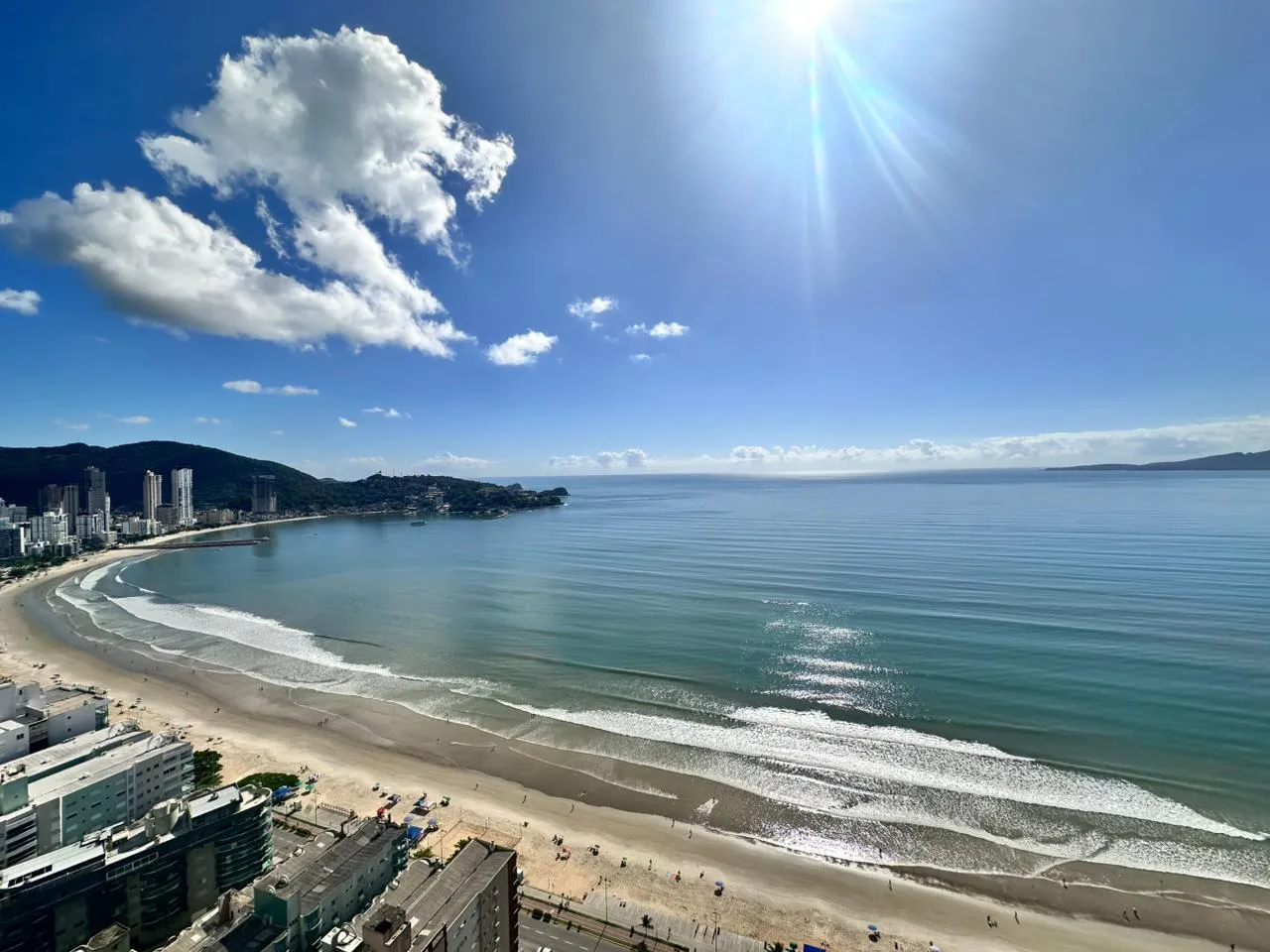 Imagem Apartamento com vista para o mar à venda com 208m2 por R$ 5.700.000,00