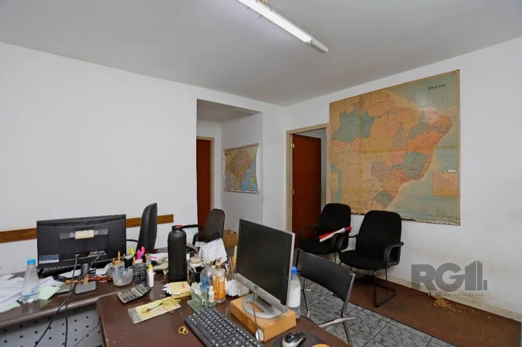 Imagem Vendo com exclusividade, 50m da PUC, terreno com 960 m2, 30,00m x 32,00m