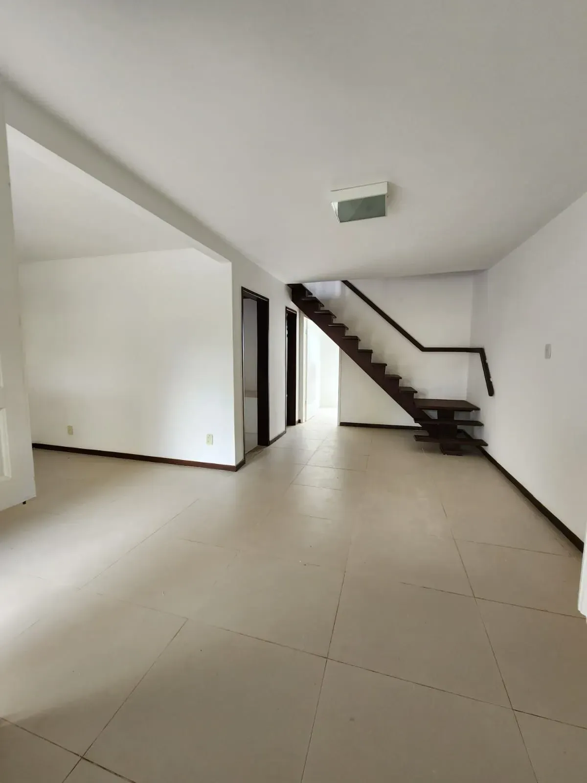Foto do imóvel Casa de Condomínio com 3 Quartos à Venda, 100 m² em Stella Maris, Salvador - BA