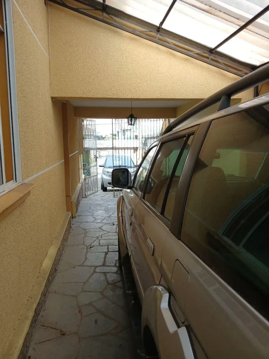 Imagem Casa com 4 Quartos à Venda, 276 m² em Juvevê - Curitiba