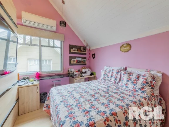 Imagem Casa em Condomínio para venda no bairro Jardim Carvalho em Porto Alegre