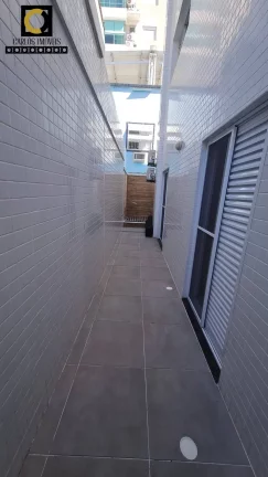 Imagem Casa sobreposta a venda, super bem localizada em Santos
