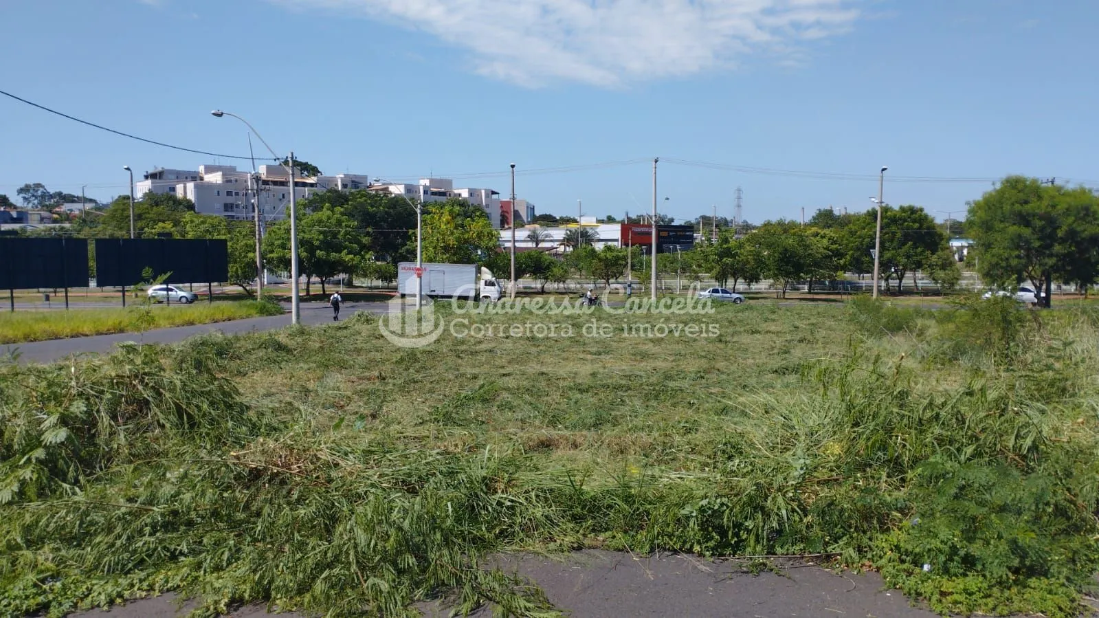 Foto do imóvel Terreno à venda, 1217 m² por R$ 2.750.000,00 - Jardim Caparroz em Jardim Caparroz, São José do Rio Preto - SP