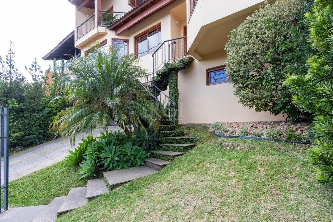Imagem Casa para Venda - 358.78m², 3 dormitórios, sendo 1 suites, 3 vagas - Jardim Isabel