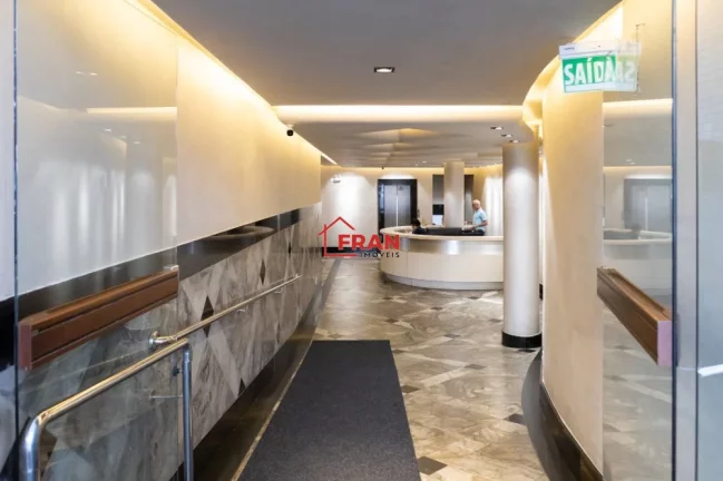 Imagem Belissima Sala Comercial com 45m² no Centro de Florianópolis