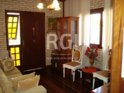 Imagem CASA AMPLA COM 7 DORMITÓRIOS NO BAIRRO GLÓRIA - PORTO ALEGRE