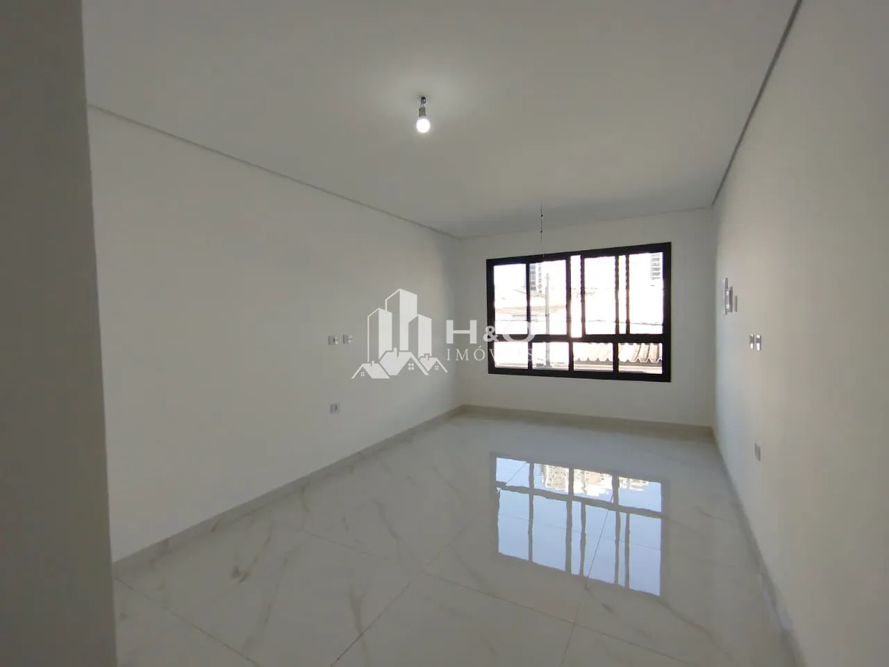 Imagem SOBRADO NOVO À VENDA - VILA GRANADA