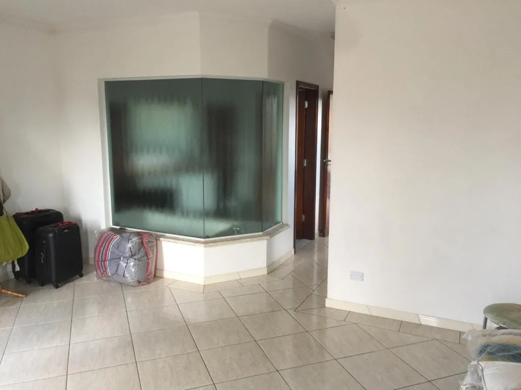 Imagem Casa à venda 3 Quartos, 2 Suites, 4 Vagas, Condomínio Real Ville, Pindamonhangaba - SP | Condomínio Real Ville