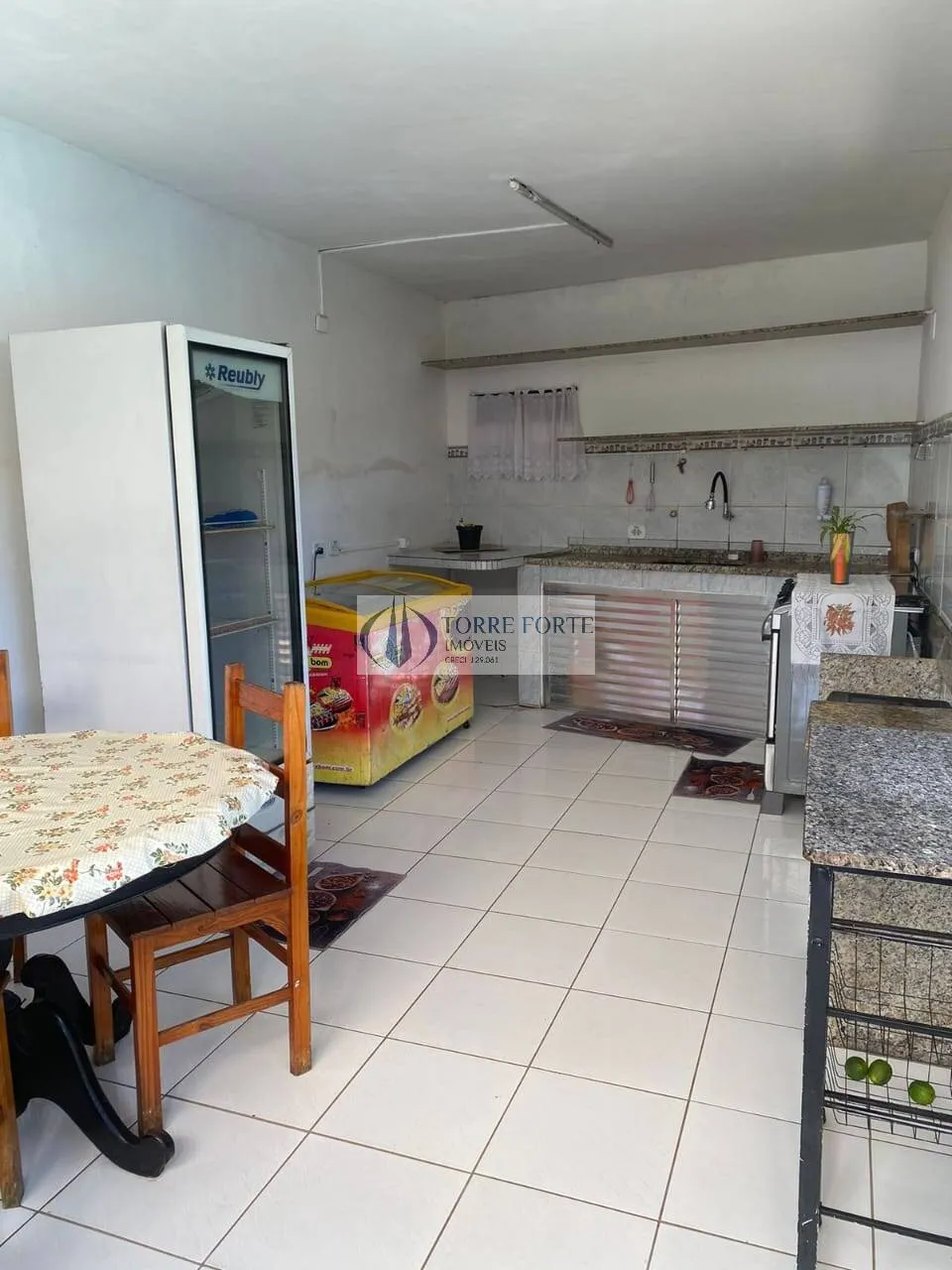 Imagem Bela Casa com 3 Dormitórios no Jardim das Palmeiras