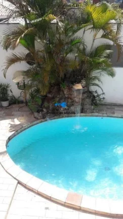 Imagem Sobrado no Morumbi, 4 Dormitórios , 2 Suítes com Piscina 450m2