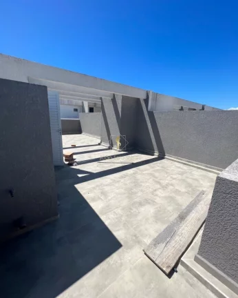 Imagem Triplex com piscina para venda, Coroados, com vista para o mar!!