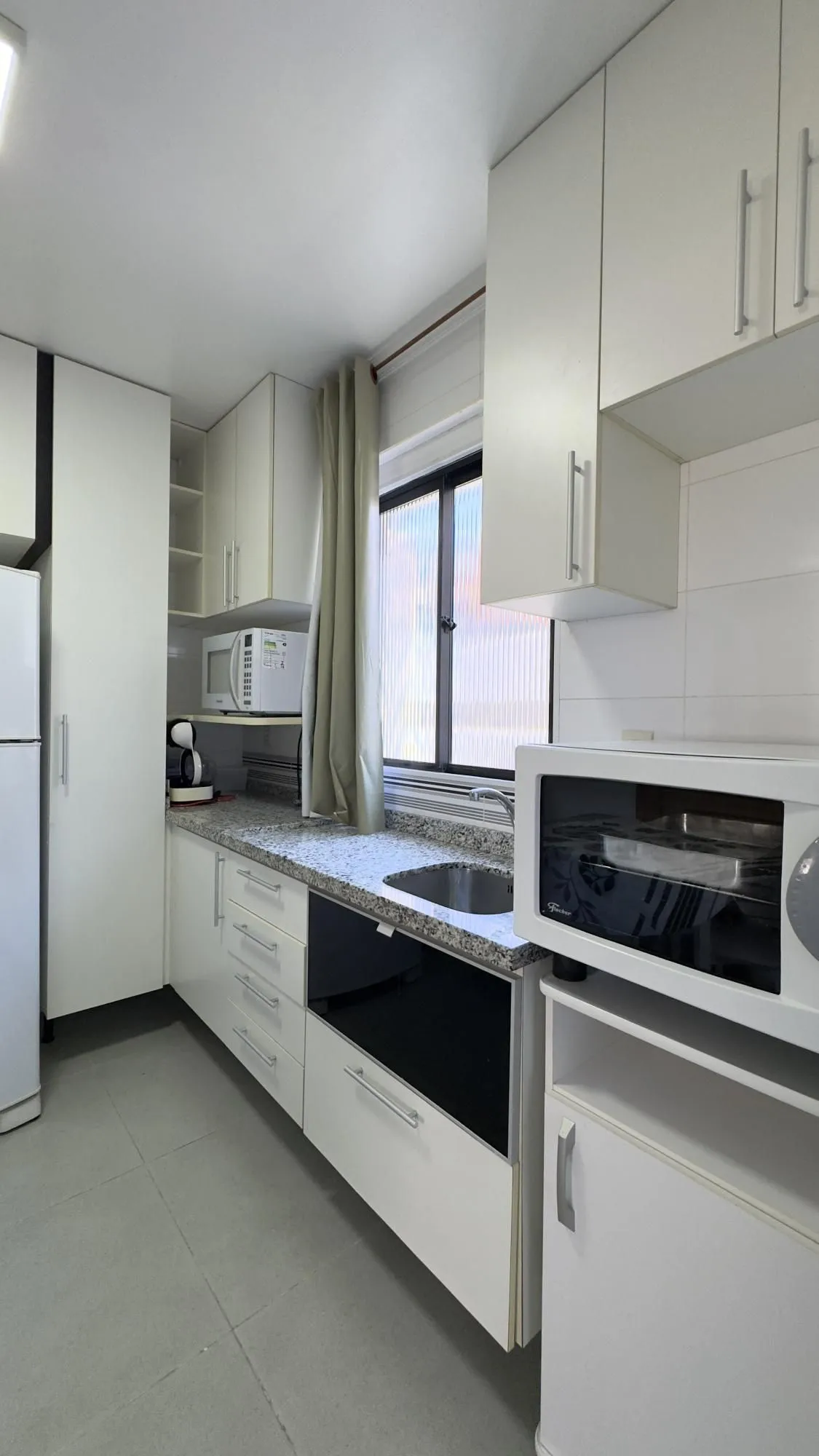 Imagem Apartamento mobiliado de 71m², com 2 dormitórios, sendo 1 suíte e vaga no Centro
