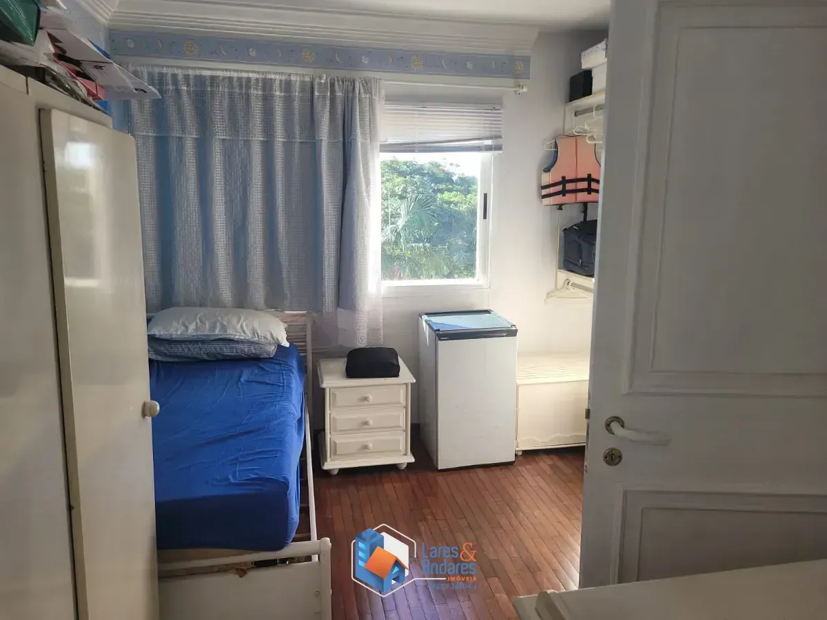 Imagem Casa para venda em Parque dos Príncipes com 3 quartos, sendo 3 suítes, 327m²