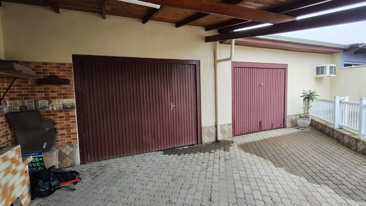 Imagem Casa com 2 quartos à venda