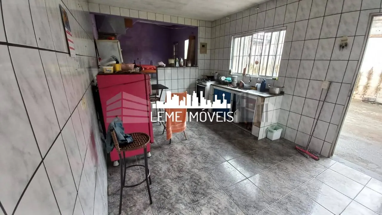 Imagem CASA TÉRREA EM TERRENO MEDINDO 250,00M²