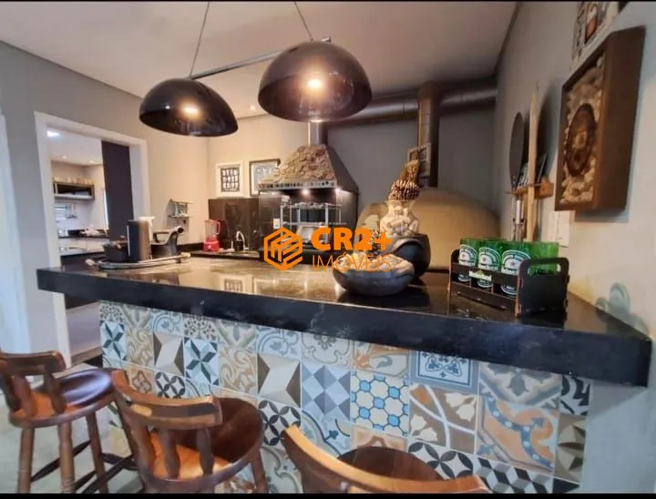 Imagem Vendo casa alto padrão 03 quartos 01 suíte 04 vagas de garagem em Taubaté/ São P