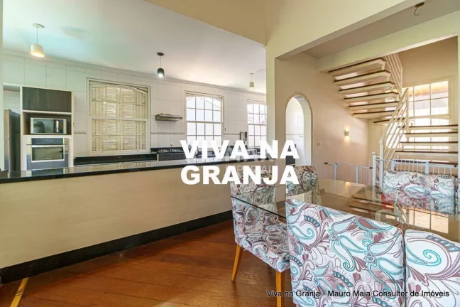 Imagem Casa com 5 quartos, sendo 4 suítes na Granja Viana - Carapicuíba/SP