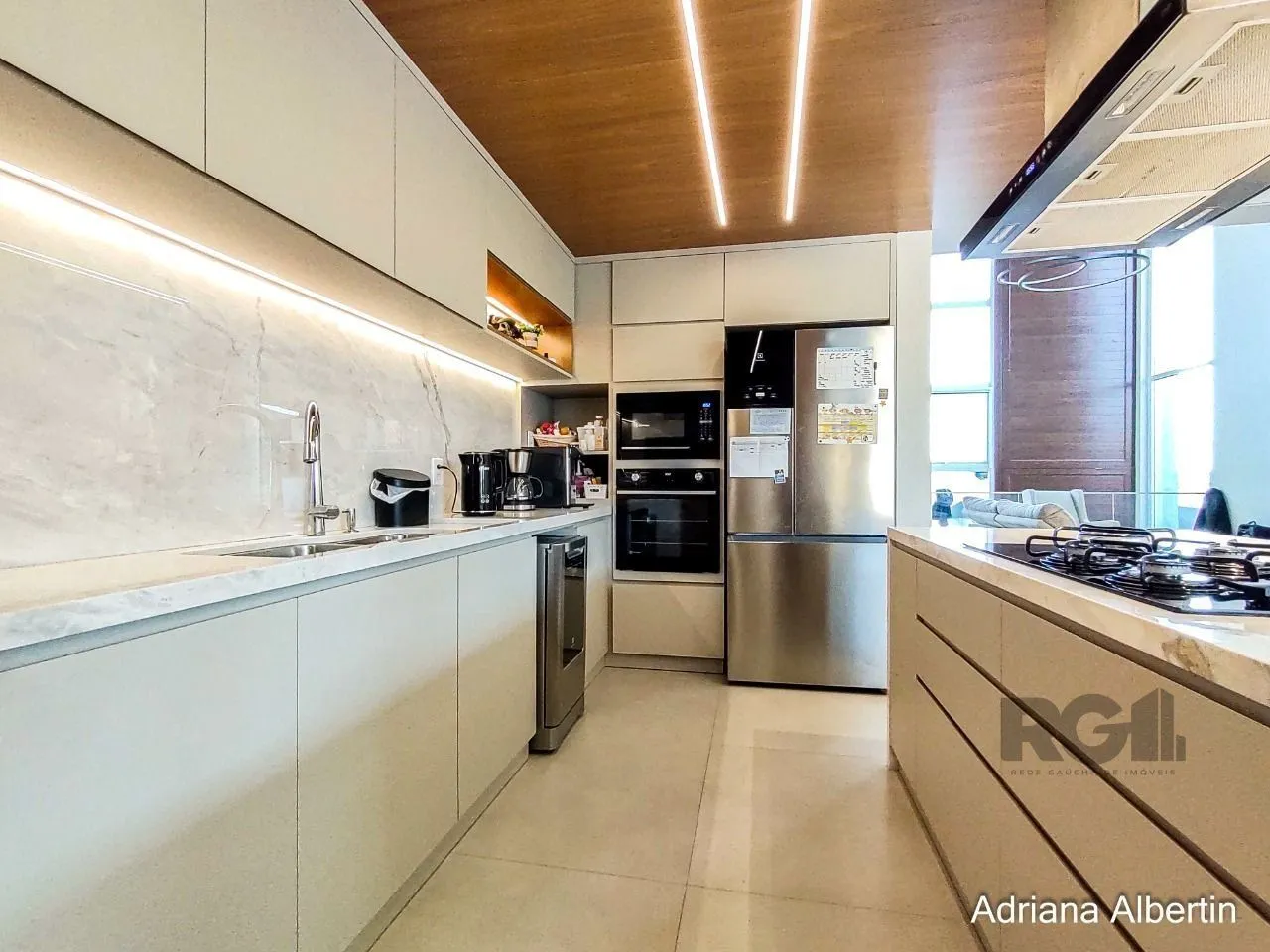 Imagem Casa Condominio para Venda - 287.21m², 3 dormitórios, sendo 3 suites, 2 vagas - Alphaville