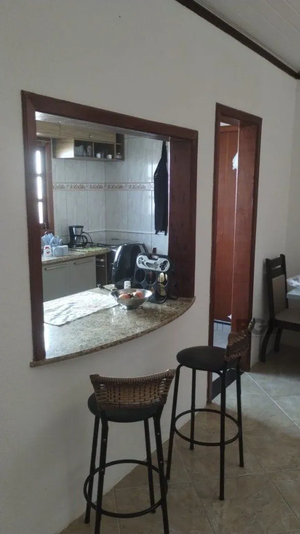 Imagem Casa para Venda - 250m², 2 dormitórios, 4 vagas - Lageado