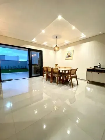 Imagem Casa de Luxo no Condomínio Jardim Europa - Viva o Sonho da Elegância e Conforto
