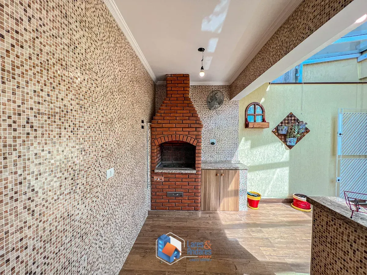 Imagem Sobrado para venda em Jardim Paraíso com 4 quartos, sendo 1 suíte, 218m²