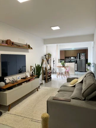 Imagem Apartamento 2 dormitórios,1 suíte e 2 vagas - Forte / Praia Grande