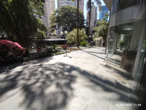 Imagem Loja com 200m² para locação no Jardim Paulistano.