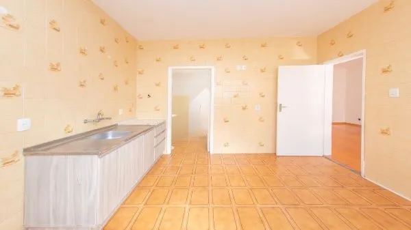Imagem Vende-se apartamento com 3 quartos (1 suíte), 97 m² e 1 vaga - Bom Fim
