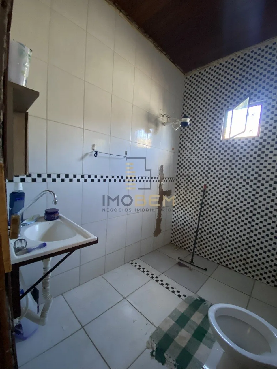 Imagem Linda casa à venda no Jardim das Oliveiras, em Sinop. Com uma área total de 130 m², este imóvel ...