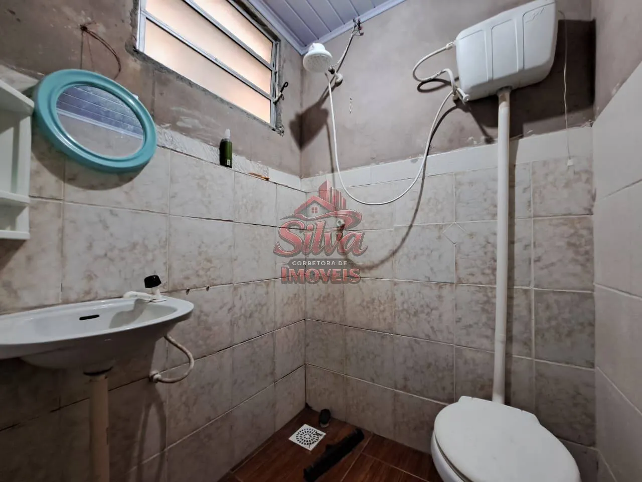Imagem C139 | Casa 4 dormitórios com pátio cercado em Mariluz