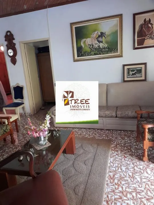 Imagem VENDA DE CHÁCARA NO VISTA ALEGRE, EM ARUJÁ/SP, OPORTUNIDADE com 5.160m², 4 quartos, sala ampla, cozinha ampla e grande área verde. CONSULTE-NOS