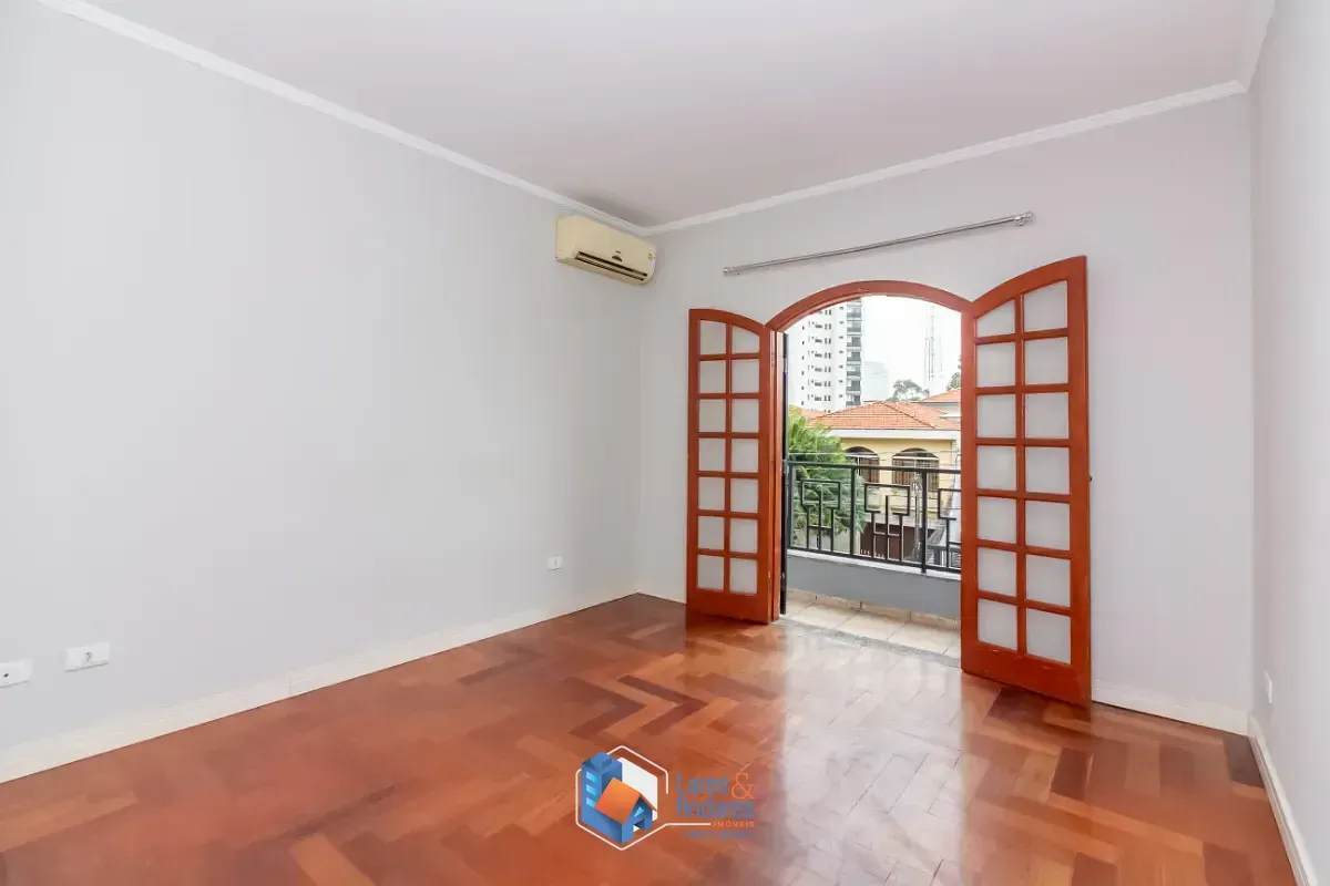 Imagem Sobrado para venda em Jardim Avelino com 3 quartos, sendo 1 suíte, 207m²