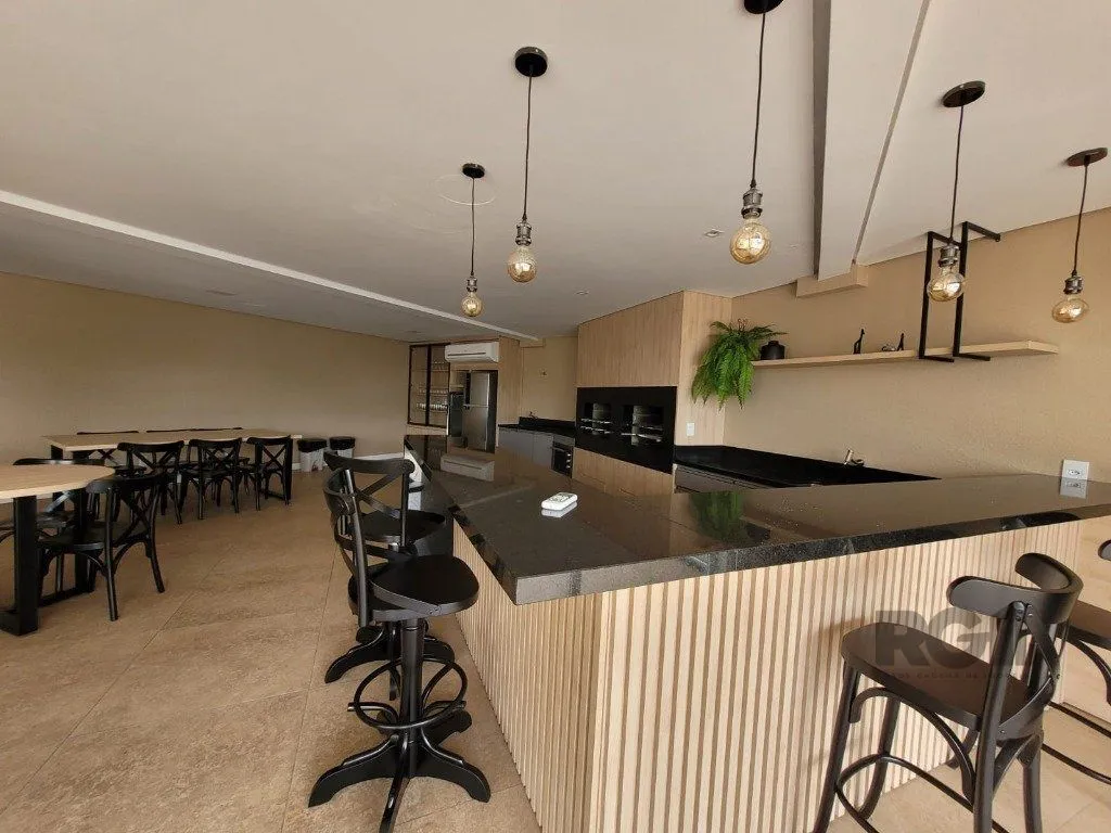 Imagem Casa Condominio para Venda - 365m², 3 dormitórios, sendo 3 suites, 3 vagas - Praia de Belas
