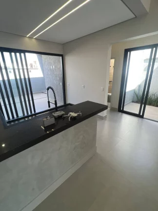 Imagem CASA 03 DORMITÓRIOS SENDO 01 COM SUÍTE MASTER CONDOMINIO VILLAGIO IPANEMA I