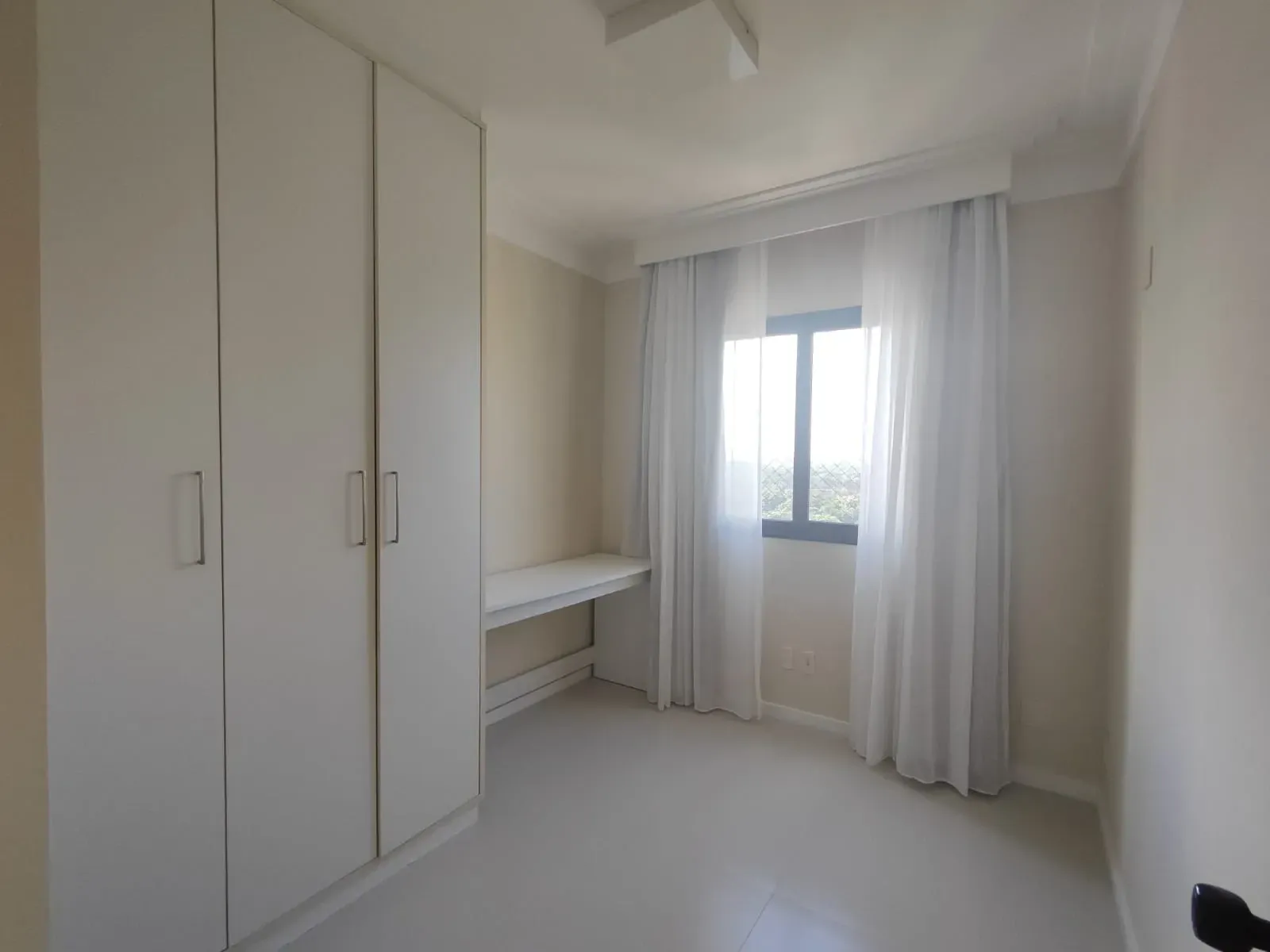 Foto do imóvel: Apartamento com 3 Quartos para Alugar, 84 m² em Avenida Professor Manoel Ribeiro, nº 1361. Stiep, Salvador - BA