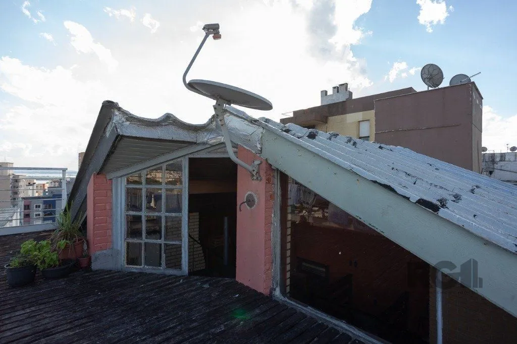 Imagem Cobertura 2 Quartos com Terraço, Lareira e Vaga no Centro Histórico - 93m² - Centro Histórico