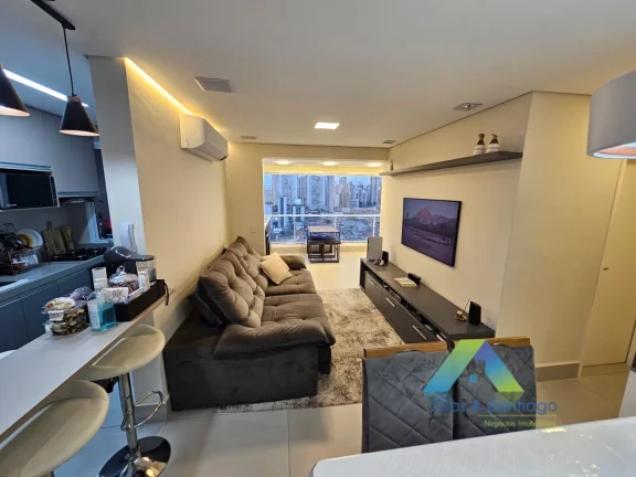Foto do imóvel Apartamento com 72m² em andar alto e vista livre com 2 vagas de garagem coberta em localização privilegiada em área nobre na região do Tatuapé