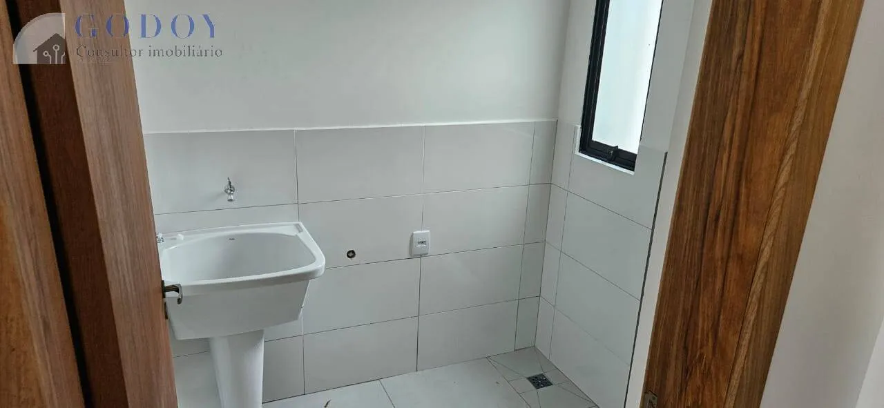 Imagem Casa Térrea com Pé-Direito Alto e Área Gourmet no Bosque da Imperatriz