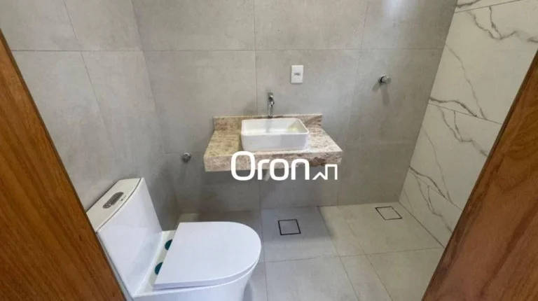 Imagem Sobrado à venda, 201 m² por R$ 1.700.000,00 - Jardins Porto - Senador Canedo/GO