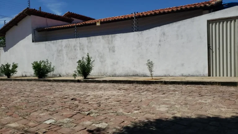 Imagem Casa de esquina no Parque Piaui II de Timon-MA (em semi-condomínio)