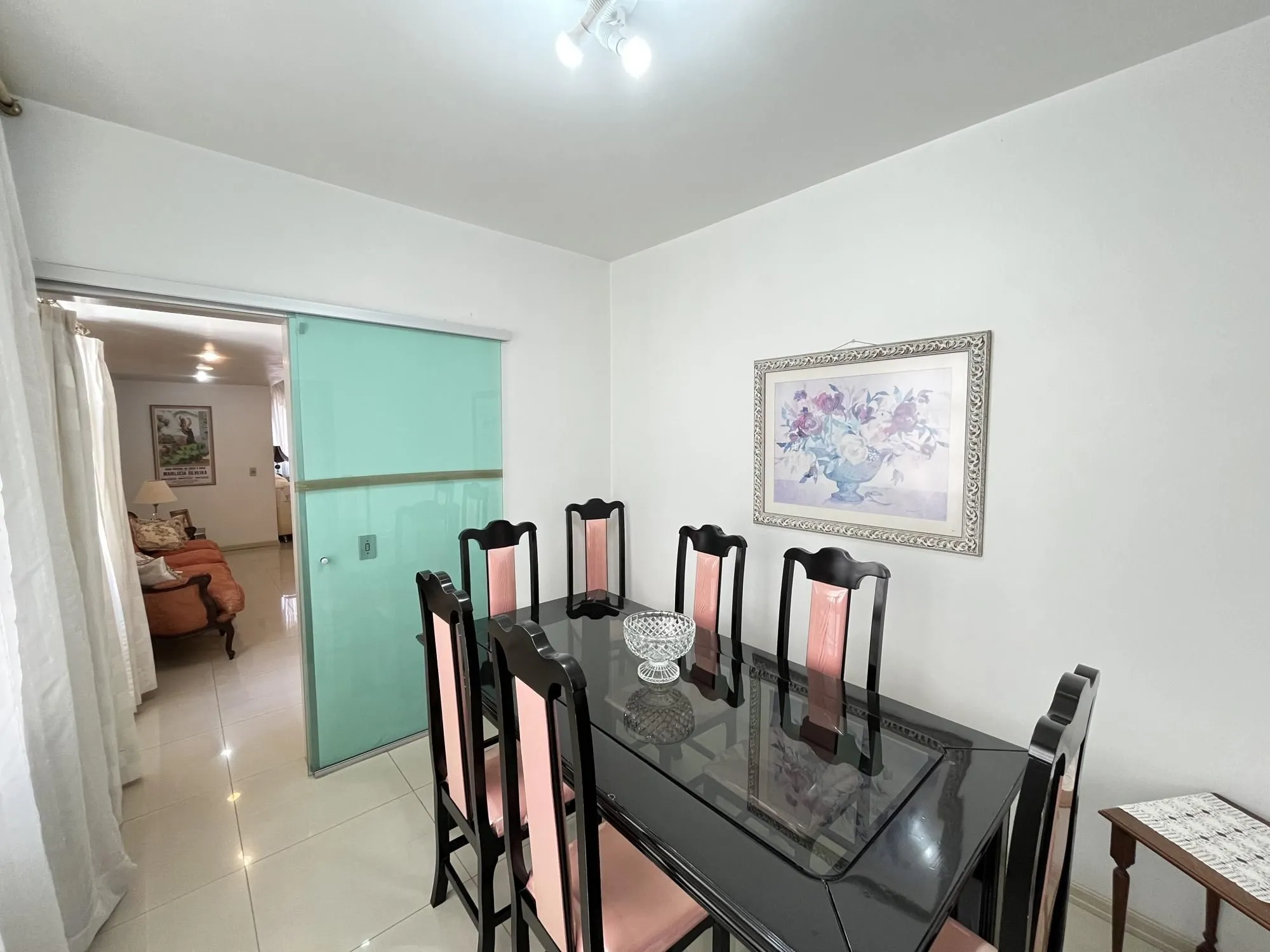 Imagem Apartamento Venda - 190.8m², 3 dormitórios, 1 suíte, 1 vaga - Centro Histórico