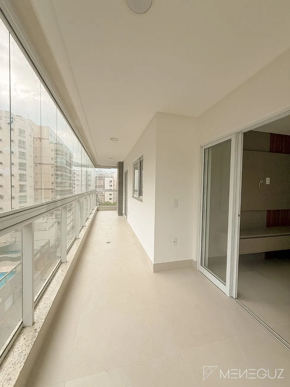 Imagem Apartamento 3 quartos a venda no final da Praia do Morro, na orla com lazer completo