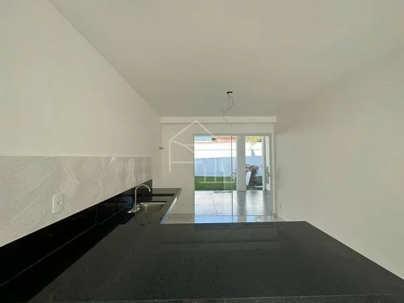 Imagem Casa com 4 Quartos à venda, 176m² - Manguinhos, Serra ES