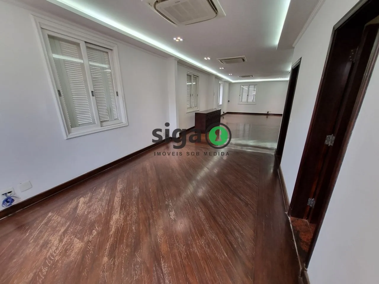 Imagem Casa para Venda ou Aluguel no Jardim América com 5 quartos e 1355m²