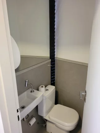 Imagem Conjunto Comercial de Alto Padrão com 3 Salas e 4 Vagas de Garagem no Jardim Caboré, São Paulo-SP