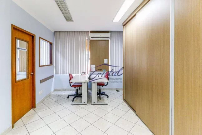 Imagem Sala Comercial e 4 banheiros à Venda, 441 m²